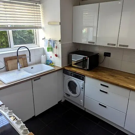 Apartamento Charming 2-Bed Garden Flat Londres Exterior foto