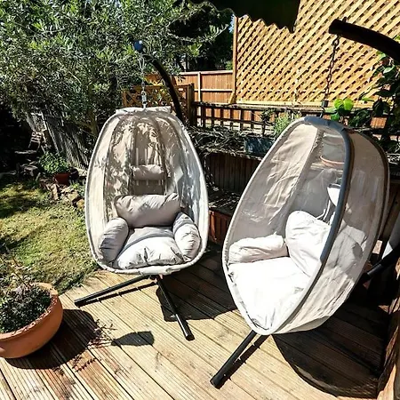 Apartamento Charming 2-Bed Garden Flat Londres Exterior foto